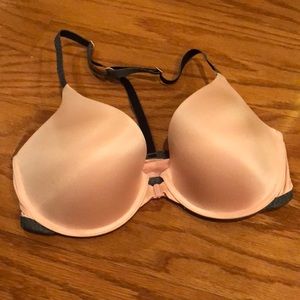 VS Front Close Bra